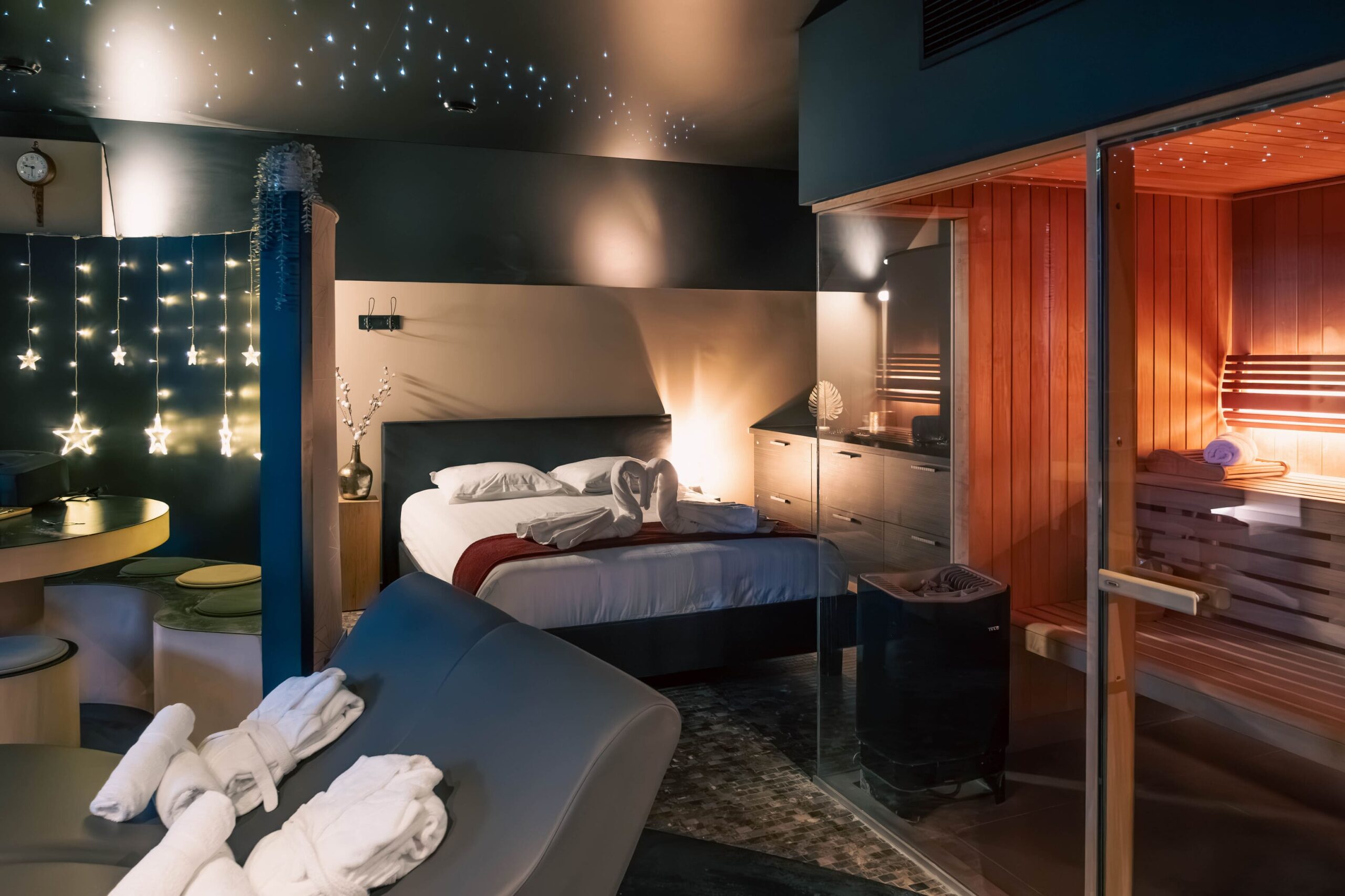 NUITÉE - SUITE DE LUXE "SAPHIR ÉTOILÉ